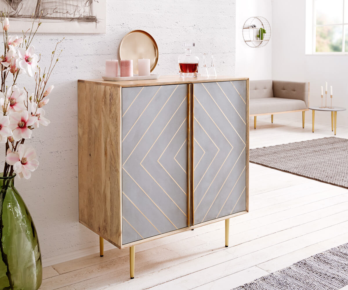 DELIFE Sideboard Metropolitan 88 cm Mango Natur 2 Türen Beton Messing, Sideboards